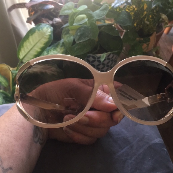 Salvatore Ferragamo SF600s Grey Oval Oversized Sunglasses w/ Gradient Lenses NWT - Picture 6 of 10